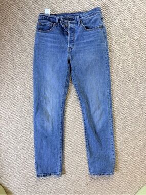 Levi's 501 jeans- straight fit